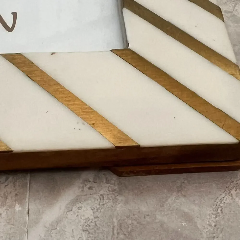 White & Gold Picture Frame Fits 4 x 6 Photos Handcrafted In India